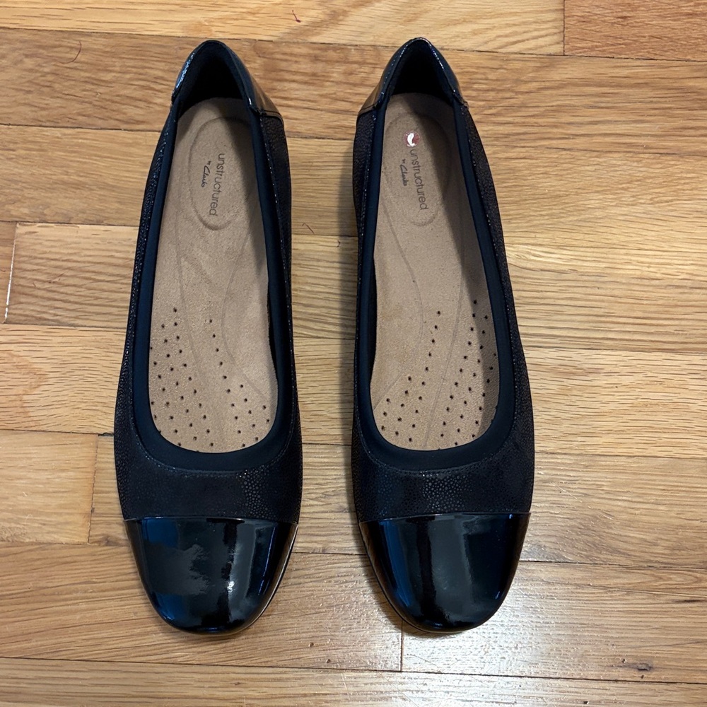 Clarks Black Patent Cap-Toe Ballet Flats